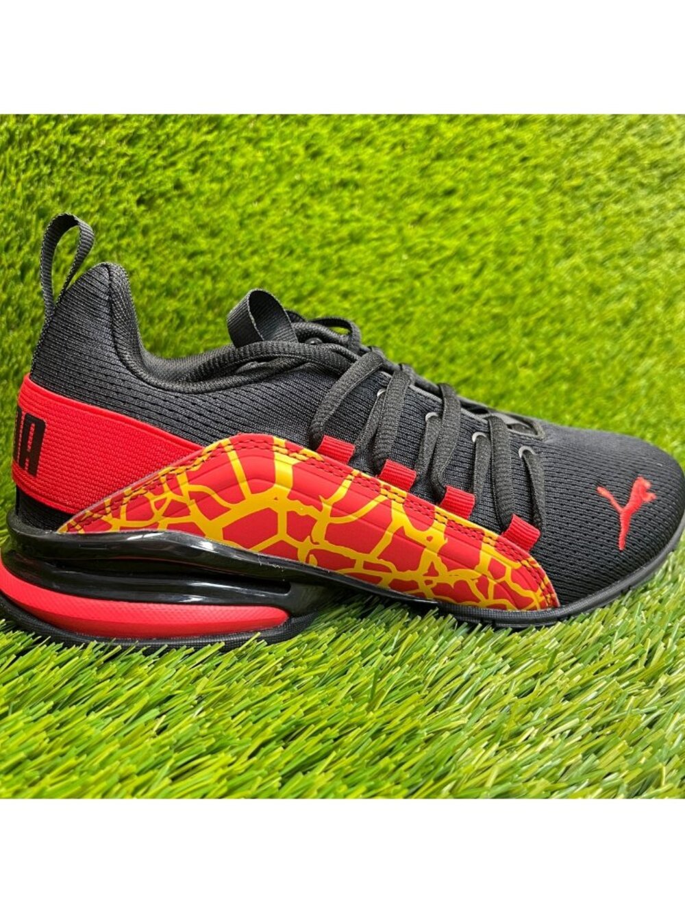 Puma Giraffe Print Foam Insole Boys Size 4.5Y Black Red Running Shoes Sneakers